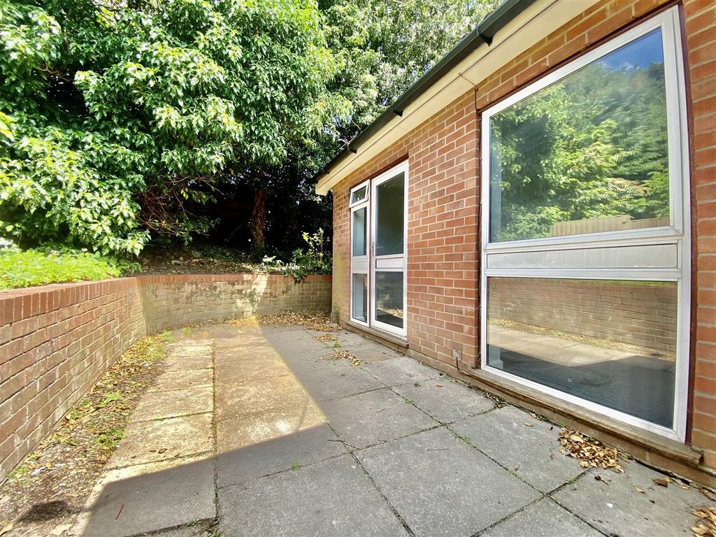 Property photo 1 of 6 Zahohqngyuqjvfw_-Jjjwa.Jpg