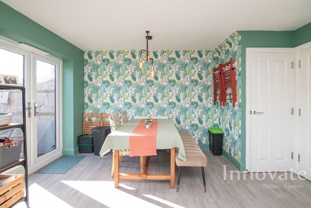 Property photo 3 of 17 Photo 1