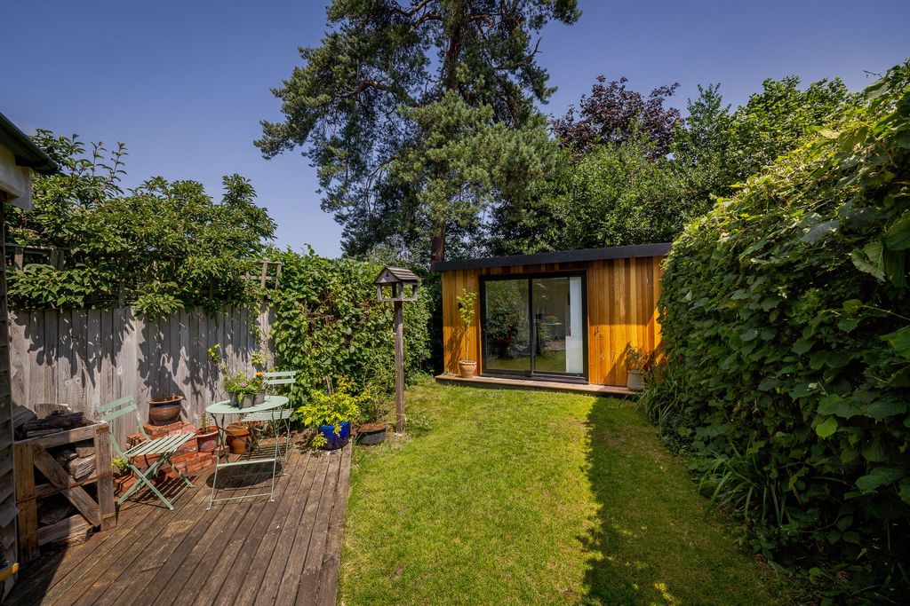 Property photo 2 of 14