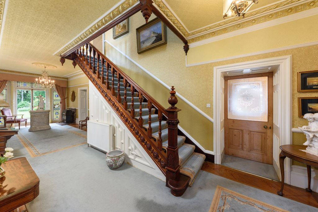 Property photo 3 of 32 Reception Hall