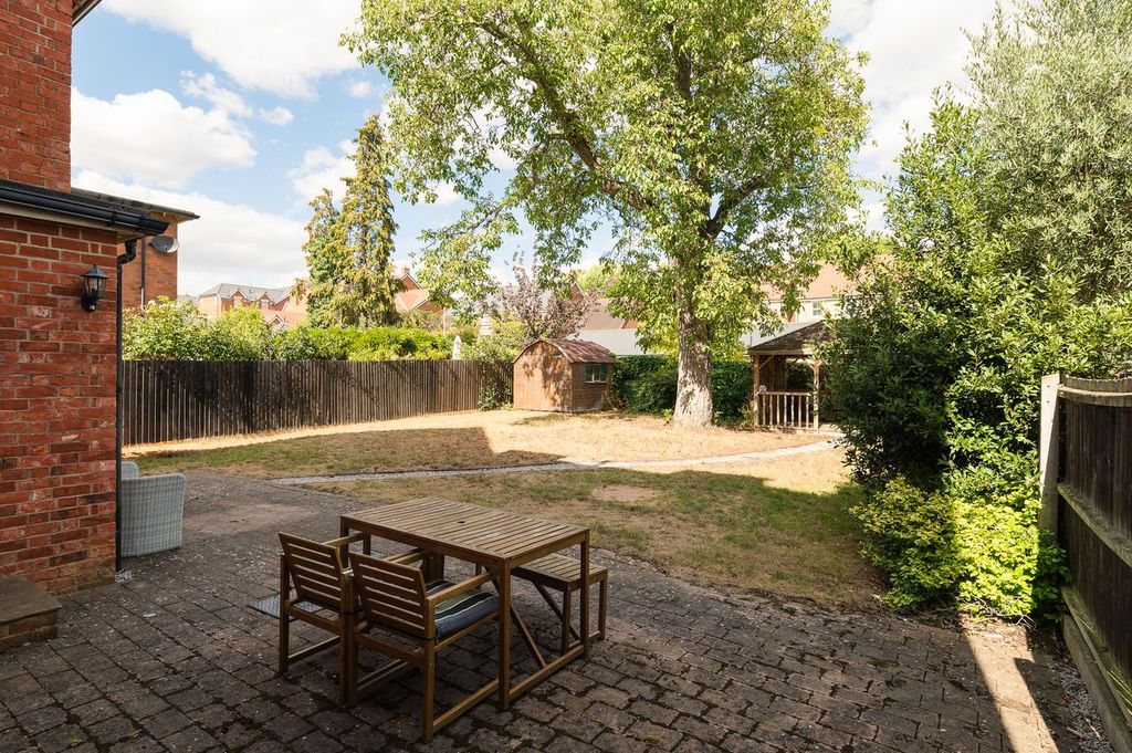 Property photo 3 of 35