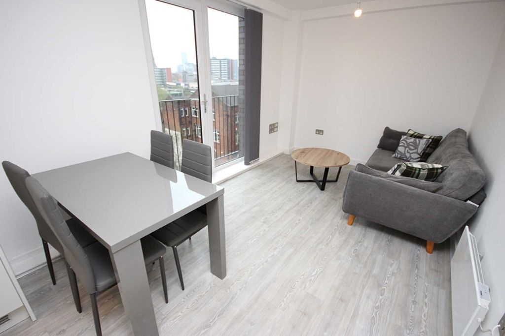 Property photo 3 of 8