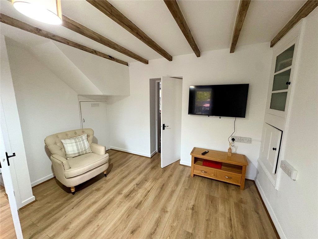 Property photo 3 of 16 Picture No. 20