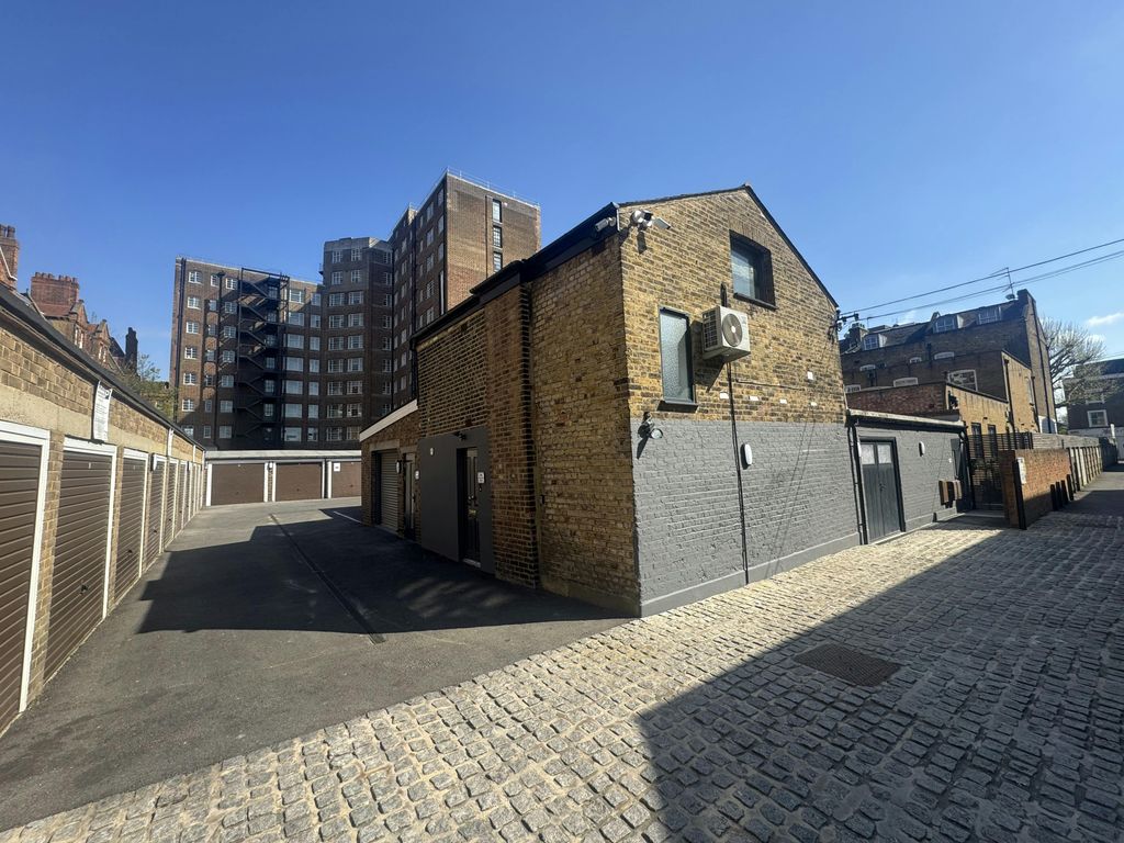 Property photo 1 of 8 King St 316B 318A.Jpeg