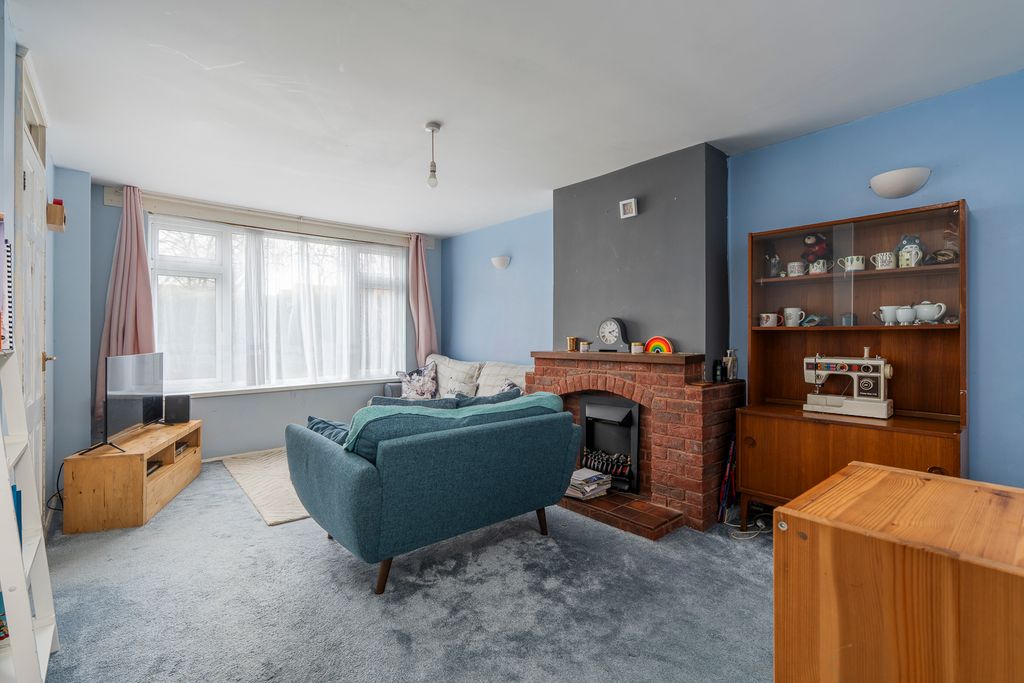 Property photo 3 of 14