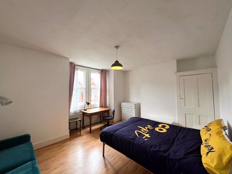 Property photo 1 of 12 Photo 12