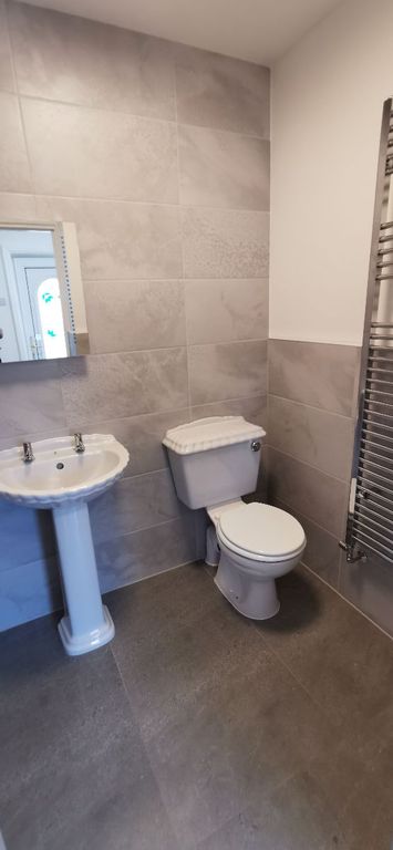 Property photo 2 of 21