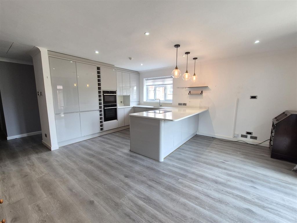 Property photo 2 of 14 31Brix2.Jpg