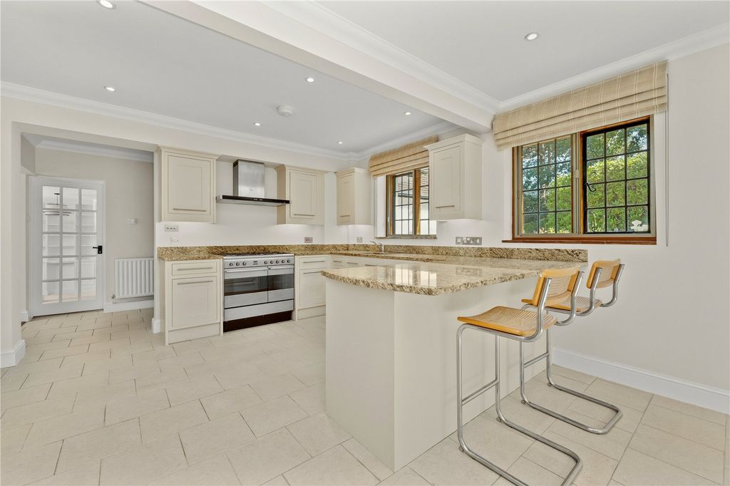 Property photo 2 of 19 Picture No. 03