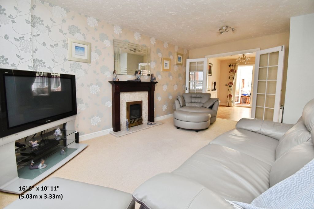 Property photo 3 of 19