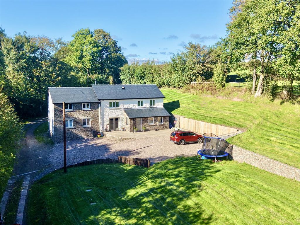 Property photo 1 of 31 Dji_Fly_20260921_155216_0442_1790002194120_Photo.J