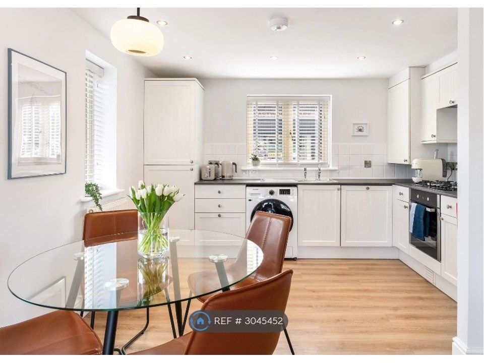 Property photo 2 of 12 Kitchen/Dining