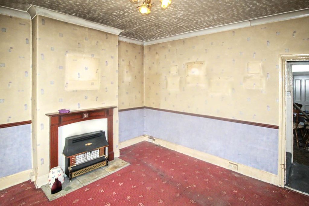 Property photo 3 of 13