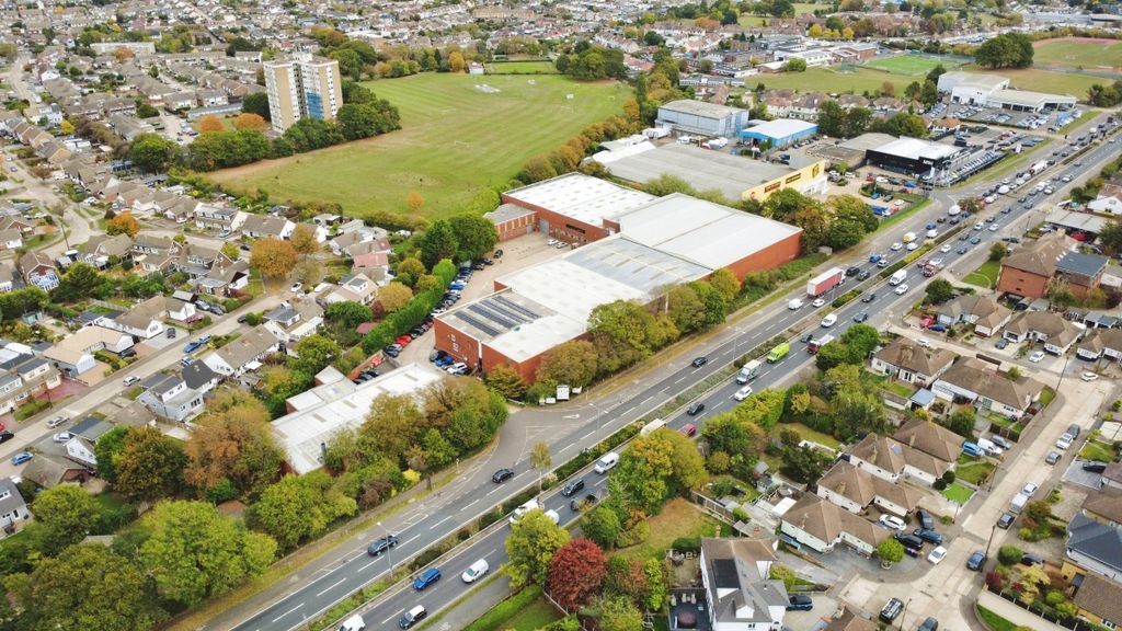 Property photo 3 of 9