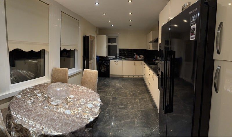 Property photo 2 of 3