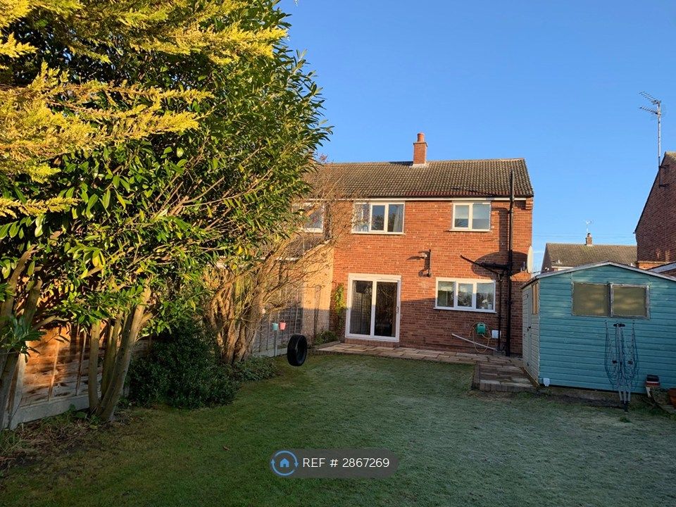 Property photo 2 of 18