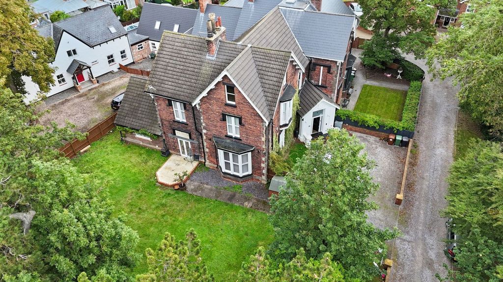 Property photo 1 of 31