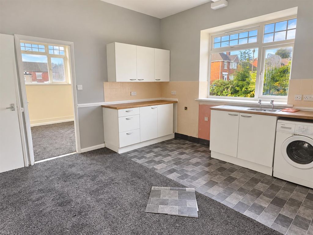 Property photo 1 of 4 A6E96F66-C1B1-448E-Bdf7-Fb95D843Fb40.Png