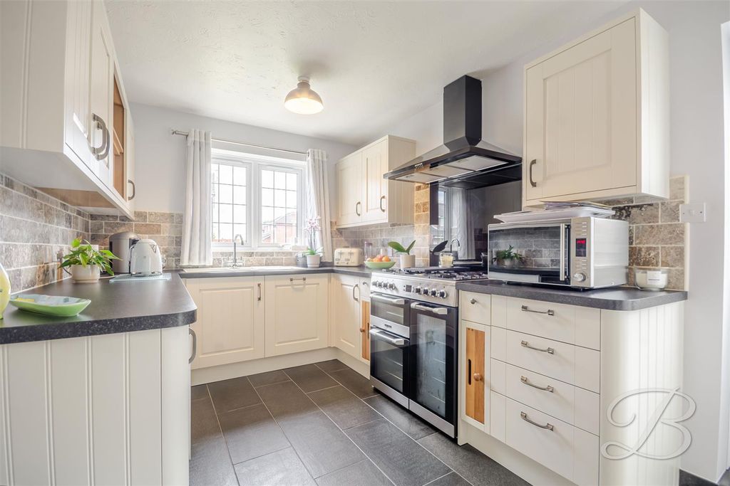 Property photo 2 of 33 Ccltd-26.Jpg