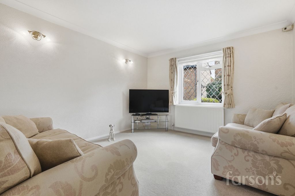 Property photo 3 of 15