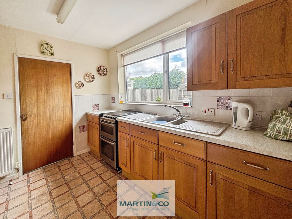 Property photo 3 of 14 Ef839Ecd--40Db-A1F6-1564Dbdfcd85-10774-00000342D35