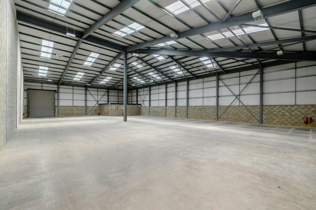 Property photo 1 of 11 Image 3