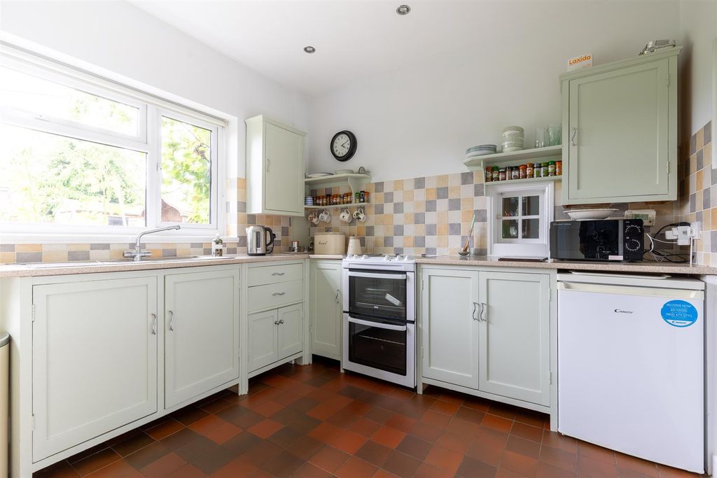 Property photo 3 of 27 1Moorsfieldave-5.Jpg