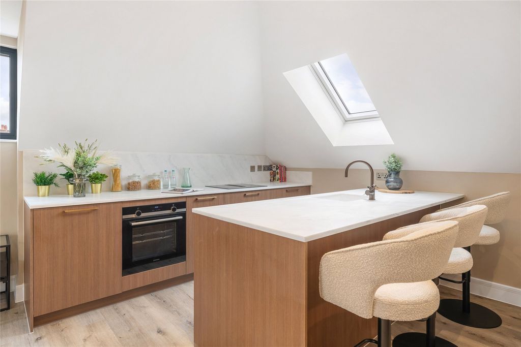 Property photo 1 of 8 Picture No. 18