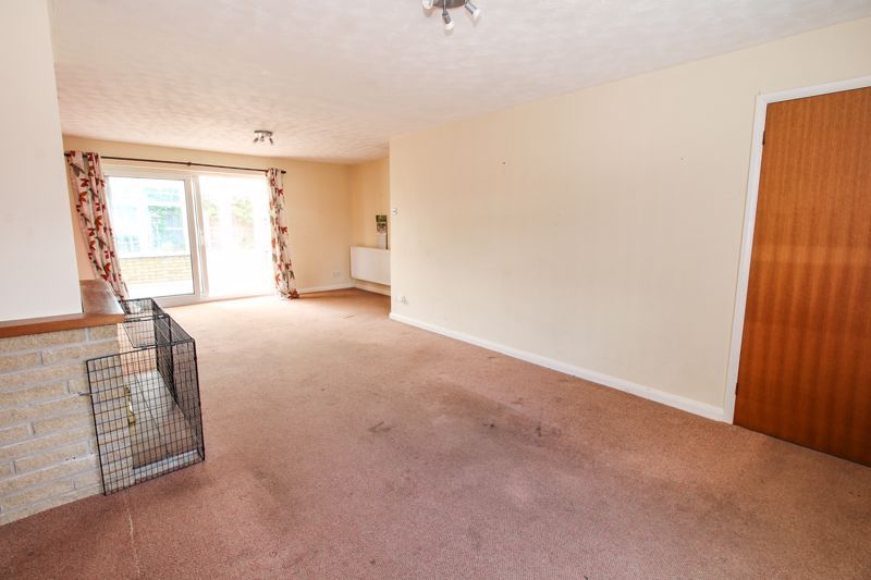 Property photo 3 of 14 Lounge/Dining Room