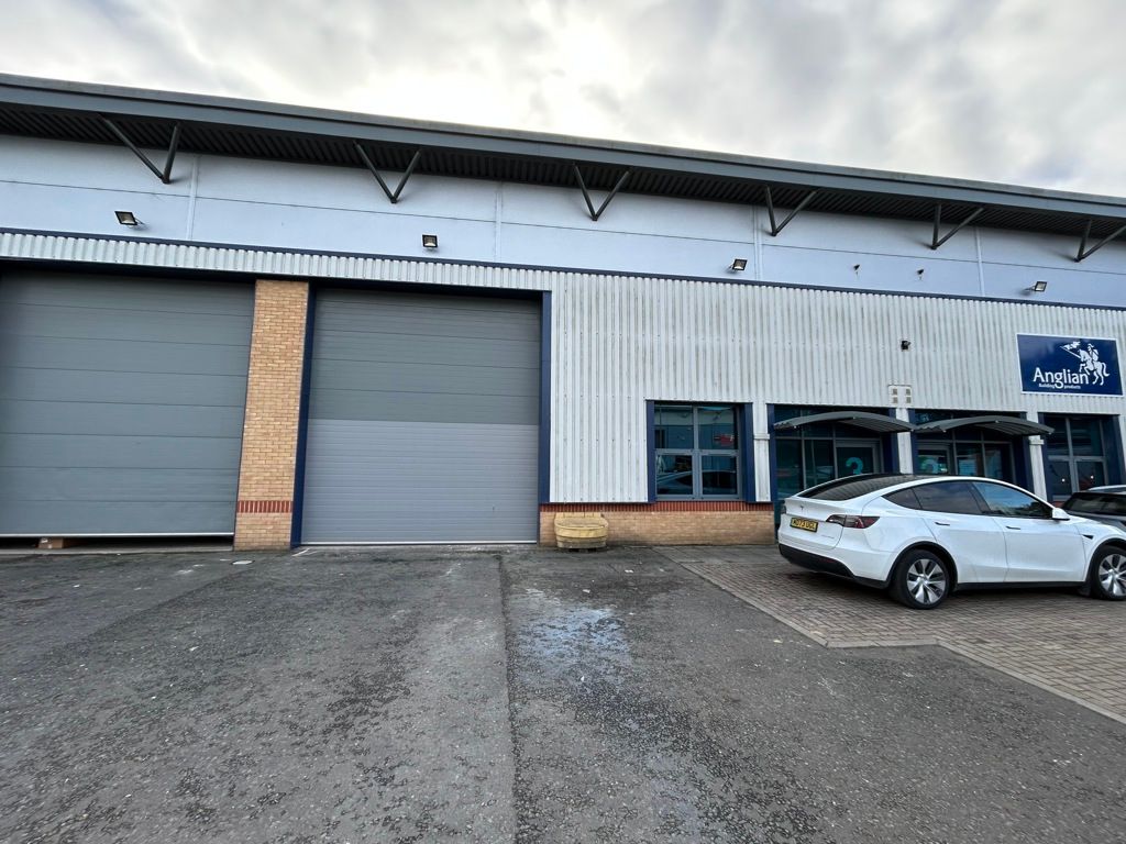 Property photo 3 of 7 Photo 7