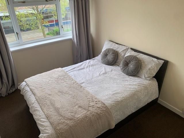 Property photo 2 of 9 St Marys Bed 2.Jpg