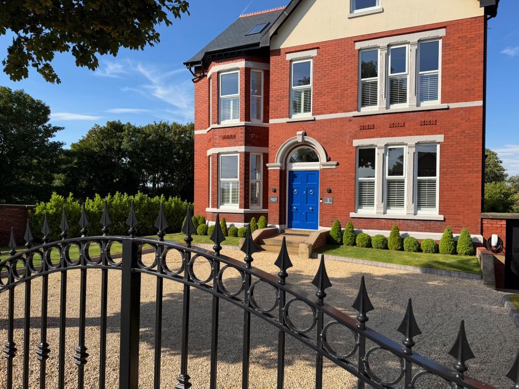 Property photo 2 of 53 5314872