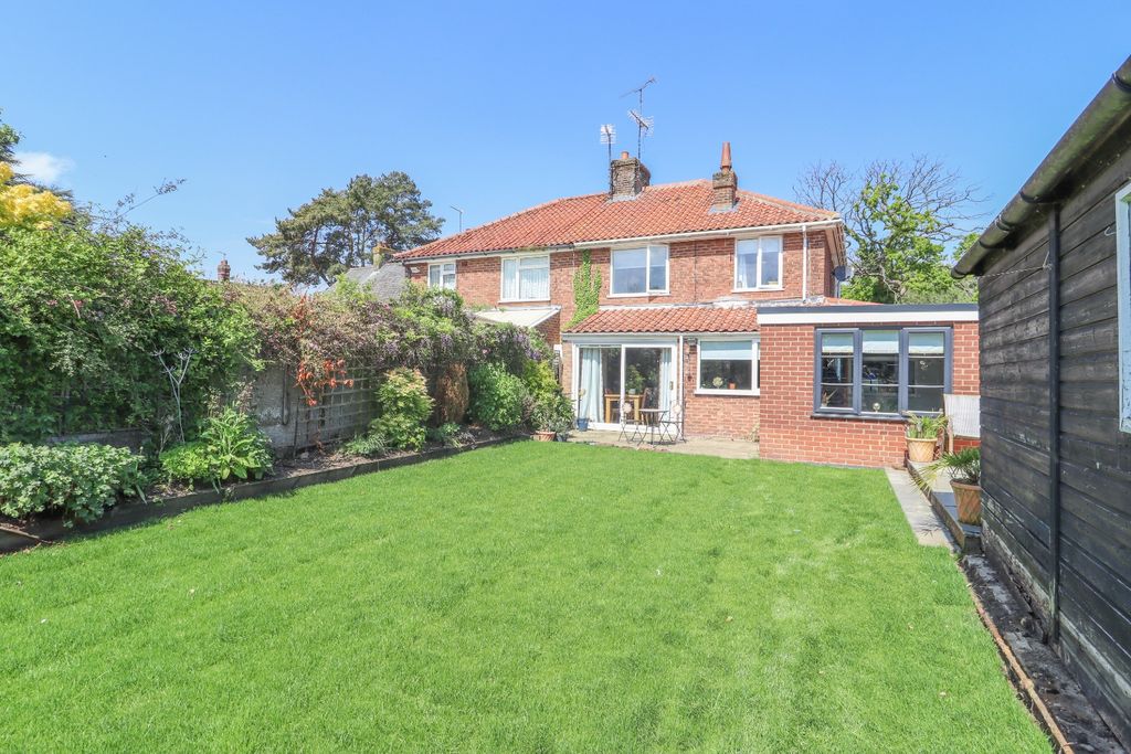 Property photo 2 of 24 5125783
