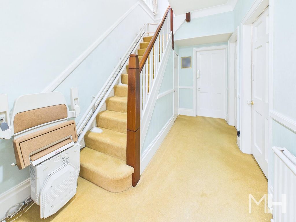 Property photo 3 of 26 Hallway