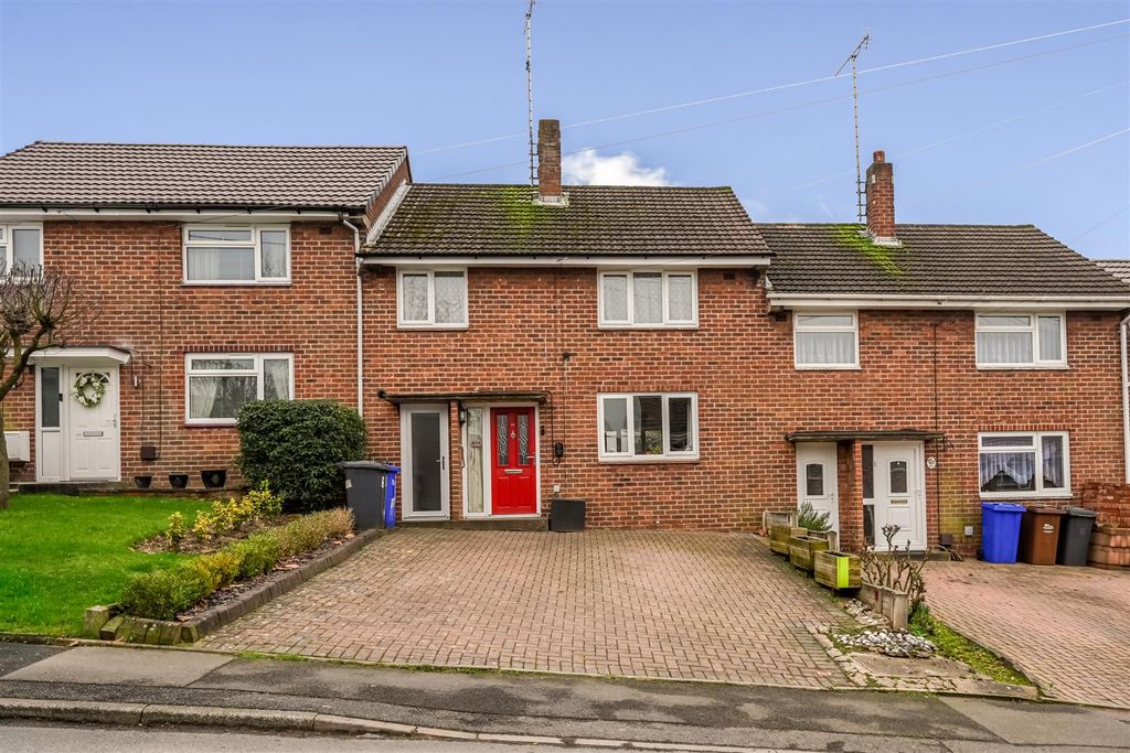 Property photo 1 of 30 Melbourne Avenue, Winshill (7).Jpg