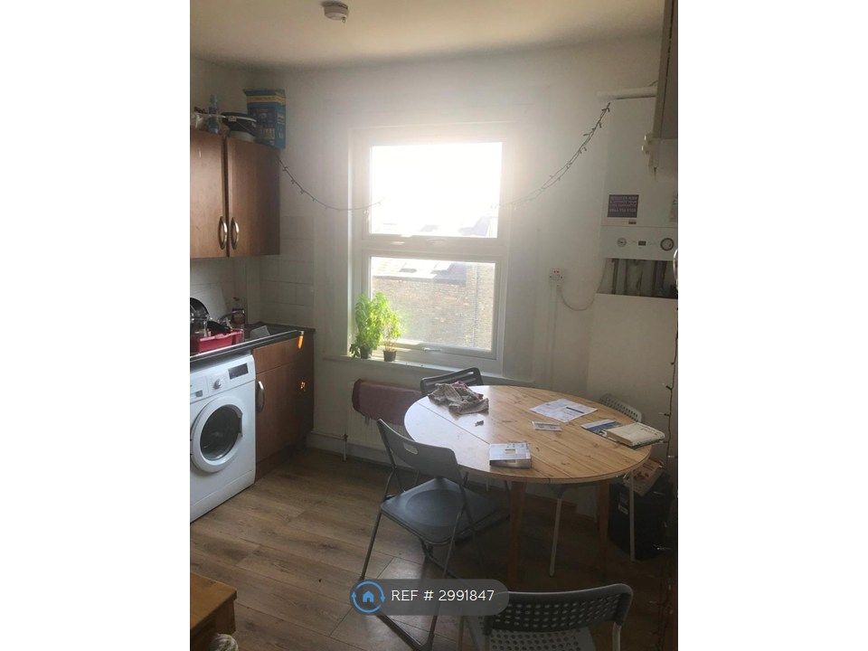 Property photo 3 of 4
