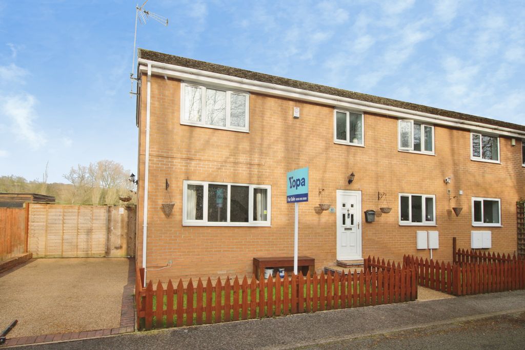 Property photo 1 of 15 Ext Primrose.Jpg