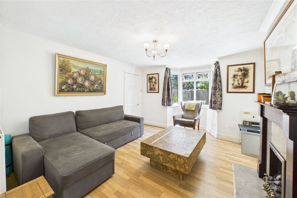 Property photo 2 of 12 Picture No. 21