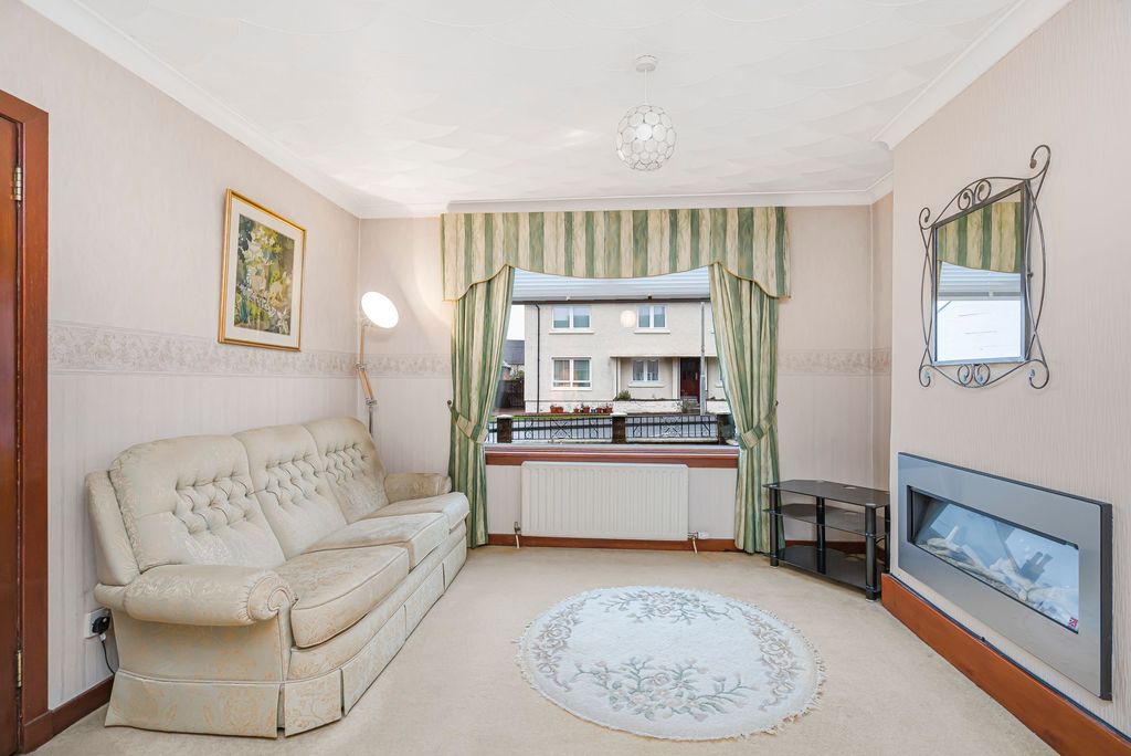 Property photo 3 of 23