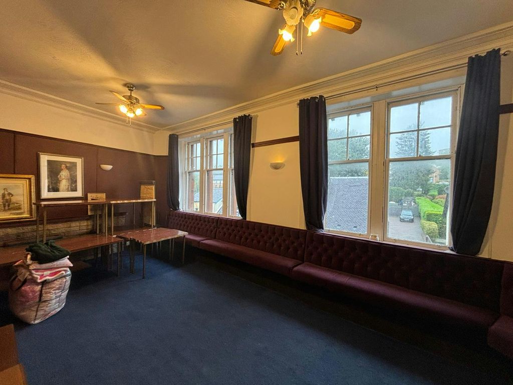 Property photo 3 of 6 Photo20251021121143 10.Jpg