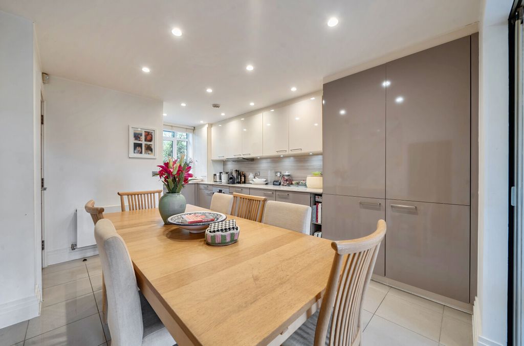 Property photo 3 of 15 1434219-14-69c52c...