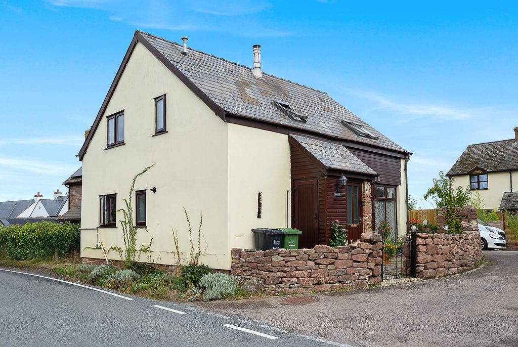 Property photo 1 of 16 Moorcroft-42