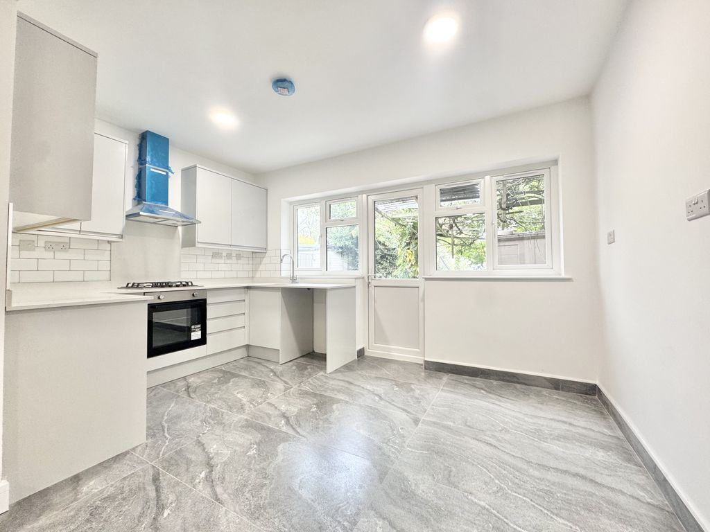 Property photo 2 of 15 Kitchen/Diner