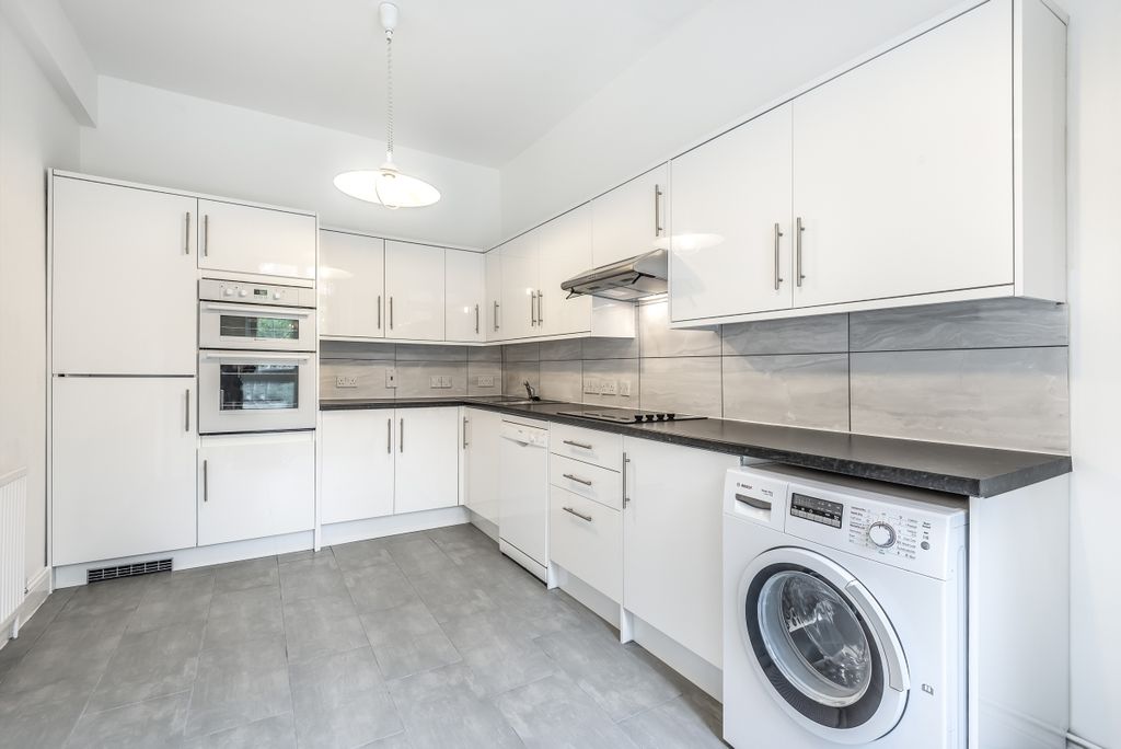 Property photo 2 of 6 389272 (3)