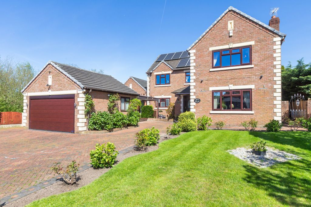 Property photo 1 of 30