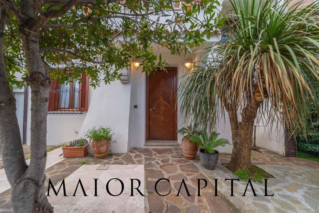 Property photo 3 of 35