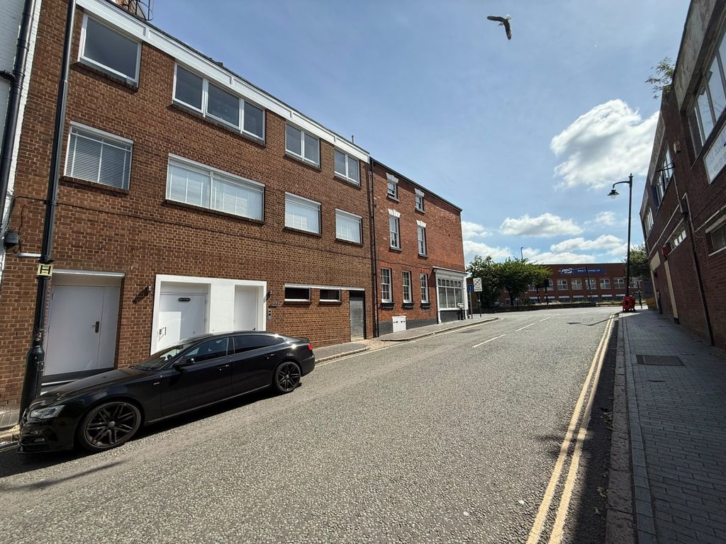 Property photo 1 of 8 Brand-New Furnished Two Bed Apartment In Historic Building