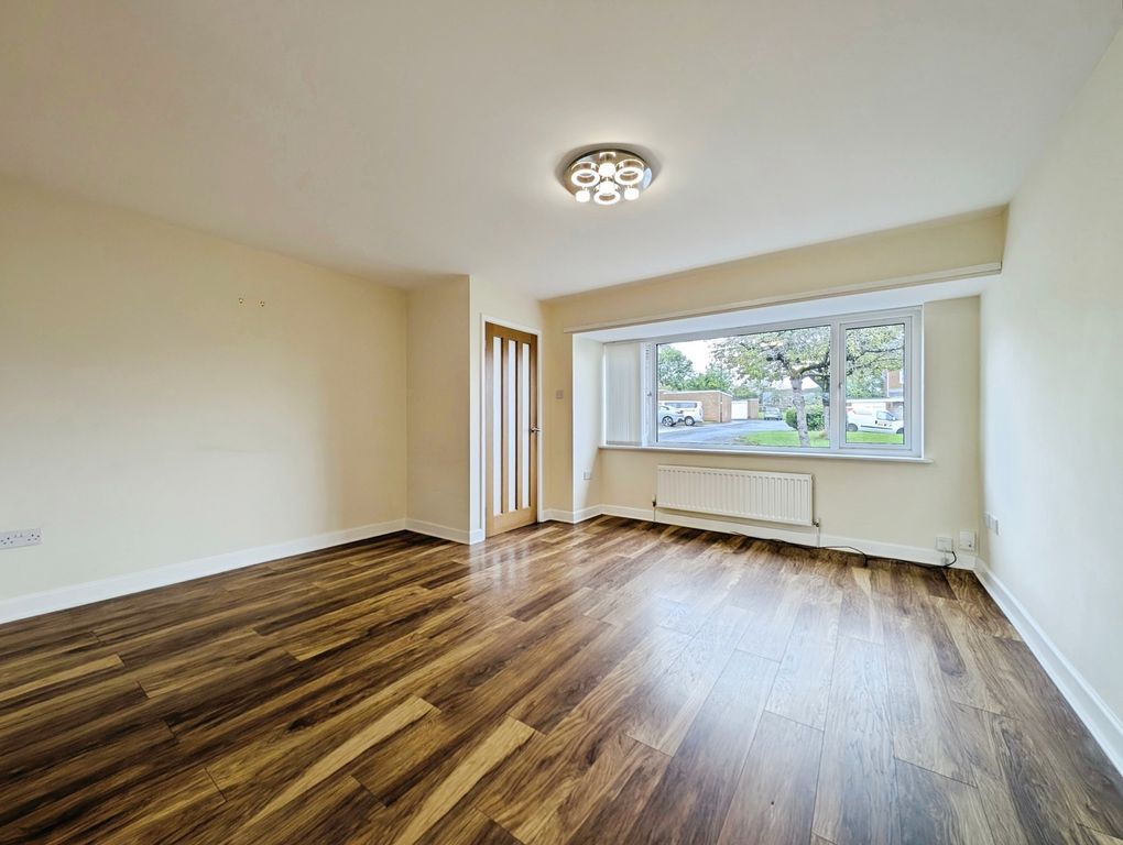 Property photo 2 of 17 Photo