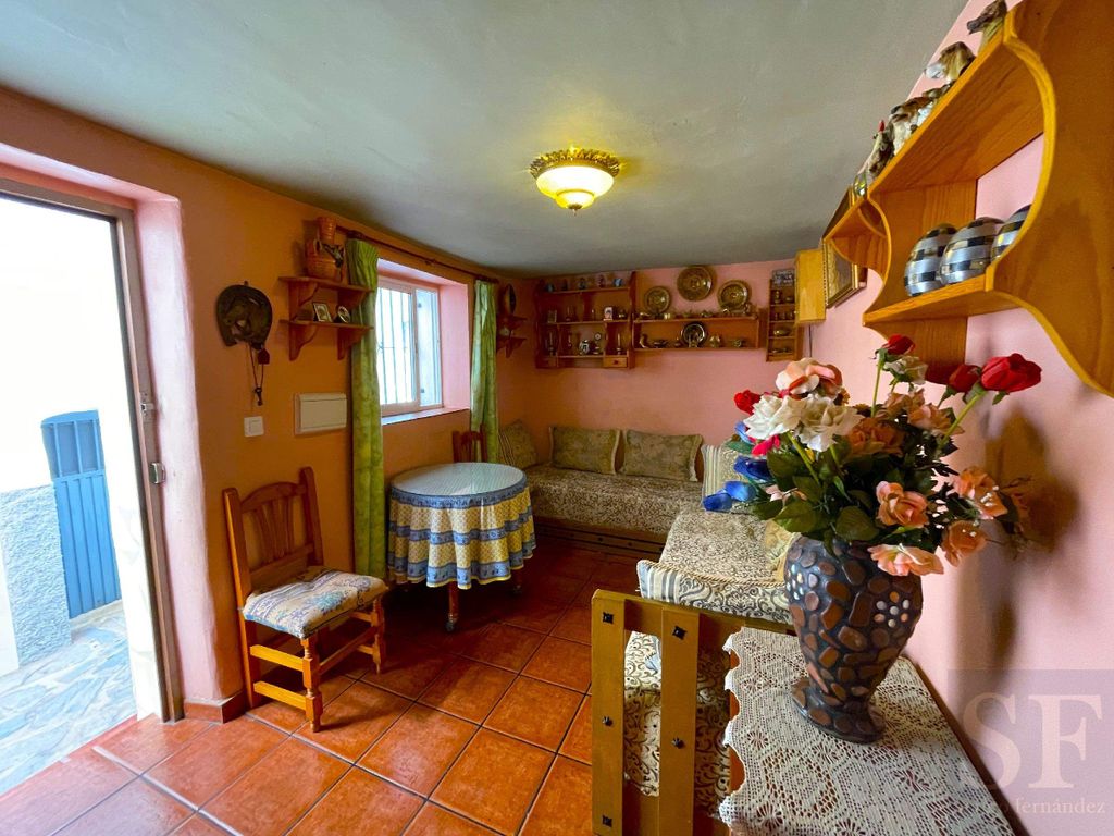 Property photo 3 of 18