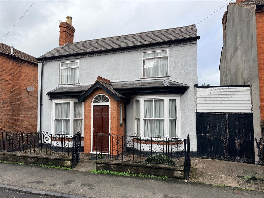 Property photo 1 of 11